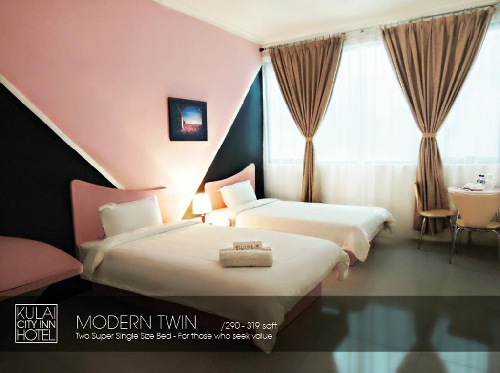 Creator Hotel Кулай Екстериор снимка